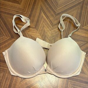 Victoria's Secret Pale Beige T-Shirt Bra